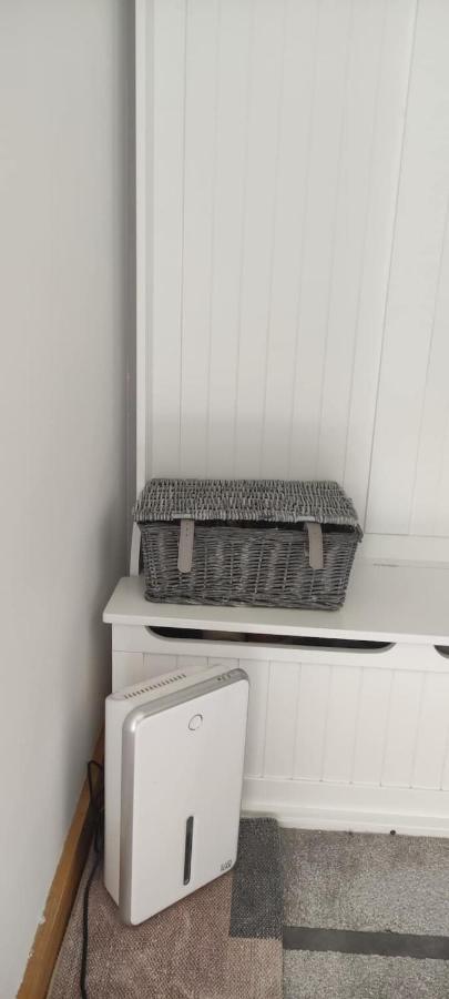 Joanna'S Studio , Key Locker By Whatsapp Own Entrance, Own Bathroom Youghal Esterno foto