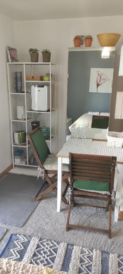 Joanna'S Studio , Key Locker By Whatsapp Own Entrance, Own Bathroom Youghal Esterno foto