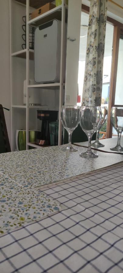 Joanna'S Studio , Key Locker By Whatsapp Own Entrance, Own Bathroom Youghal Esterno foto